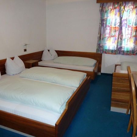 Hotel-Restaurant-Pizzeria Goldrainerhof Ngoại thất bức ảnh